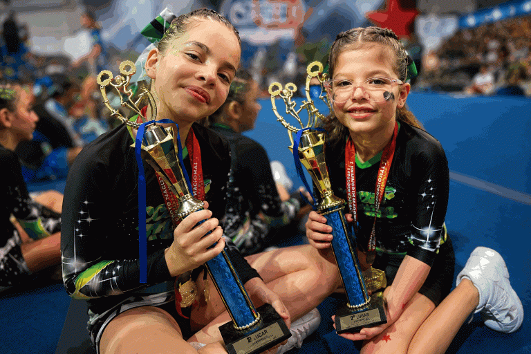 CCDR Tibás campeones y subcampeones en porrismo JDN 2026